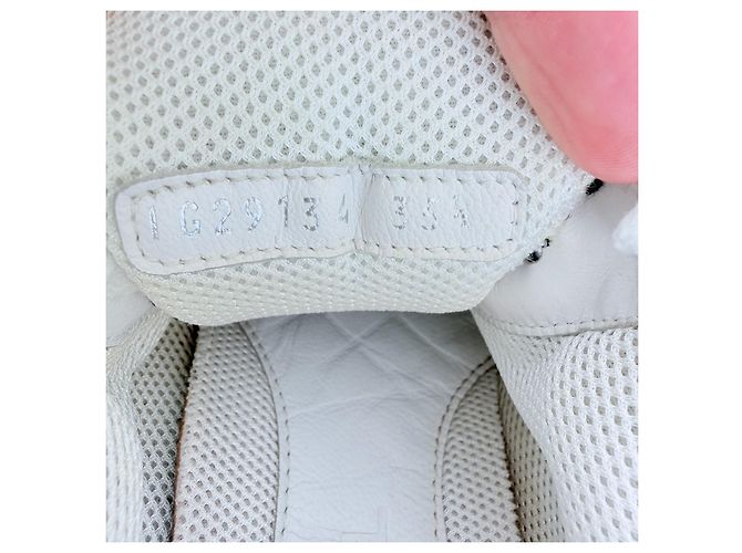 Sneakers Chanel in tweed e pelle multicolore con paillettes - vista 8