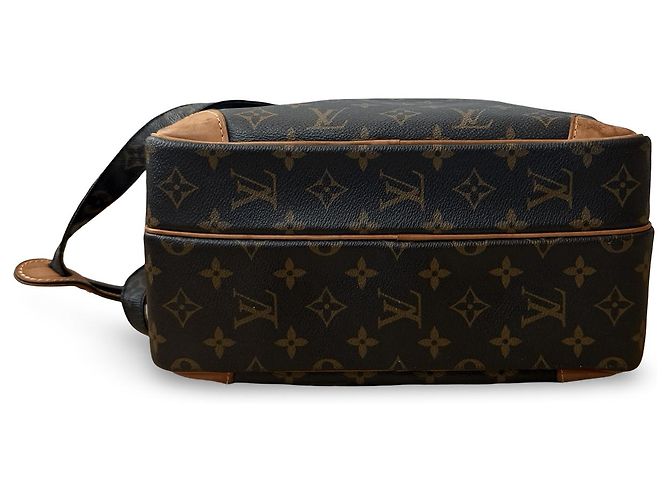 Louis Vuitton Nile MM - vista 7