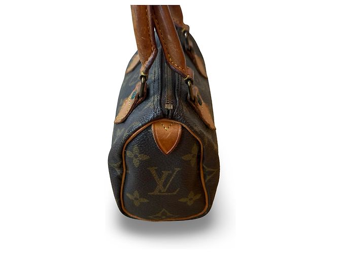 Louis Vuitton Nano Speedy - vista 3