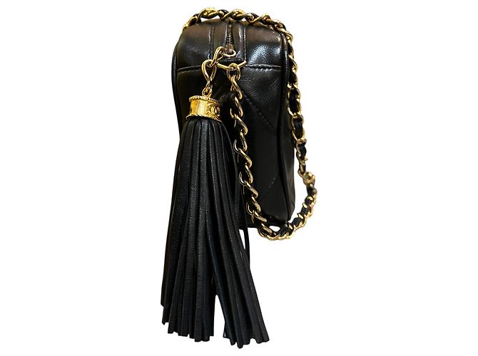 1986 Chanel CC gesteppte Lammleder Camera Bag mit Quasten - Ansicht 3