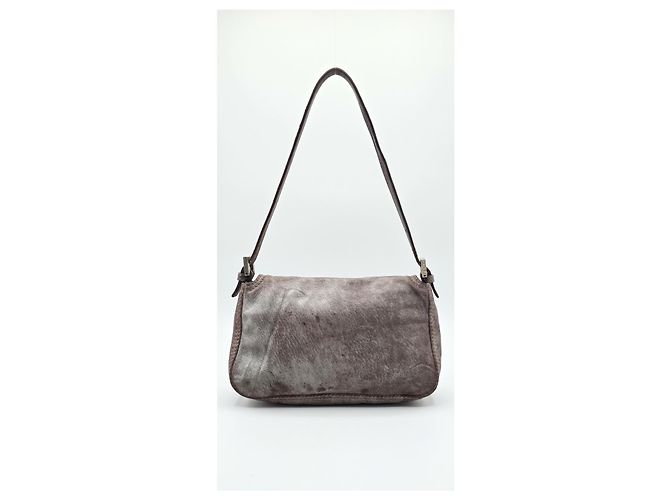 Fendi Baguette Leder Schultertasche - Ansicht 2
