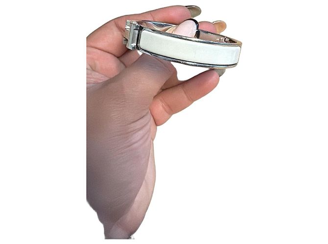 Hermès bracciale in metallo e smalto bianco panacotta - vista 2
