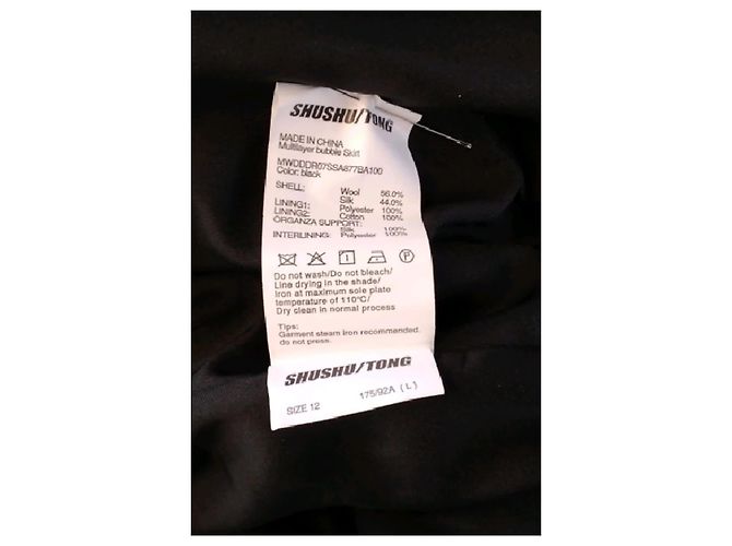 Autre Marque SHUSHU/TONG Schwarzes Wollkleid mit Rüschen - Ansicht 8