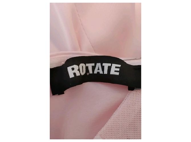 Rotate Langes rosa Kleid mit drapiertem Herz-Ausschnitt - Ansicht 7