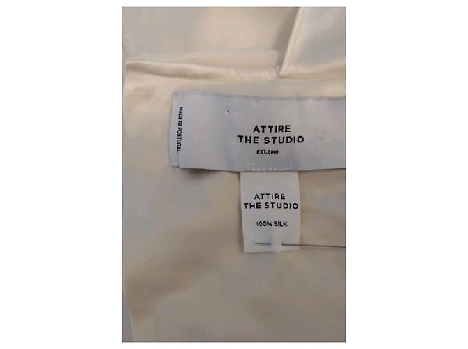 Autre Marque Top sin mangas de seda blanco ATTIRE THE STUDIO Cuello alto - vista 7