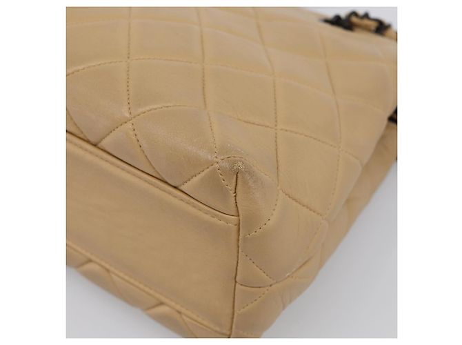 CHANEL Matelasse Chain Shoulder Bag Lamb Skin Beige Black CC - vista 12