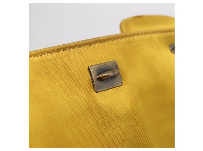 FENDI Chain Shoulder Bag Velvet Beige - vista 19