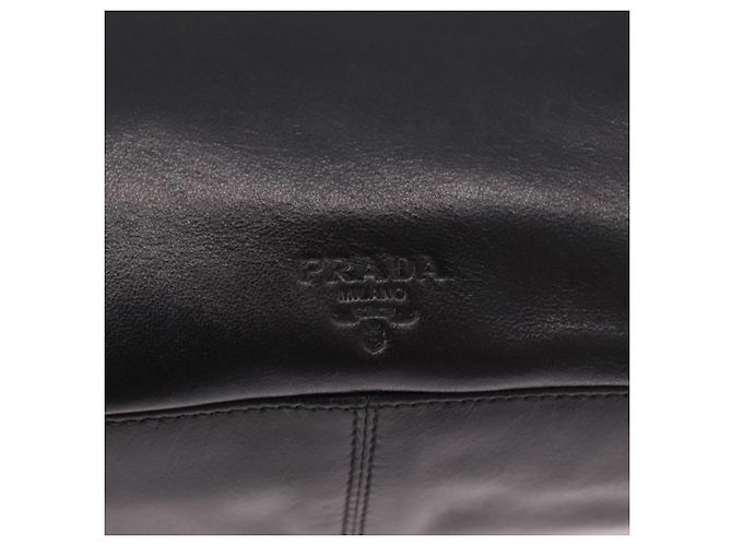 PRADA Schultertasche Tote mit Kette aus Leder Schwarz - Ansicht 14