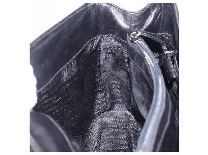 PRADA Schultertasche Tote mit Kette aus Leder Schwarz - Ansicht 20