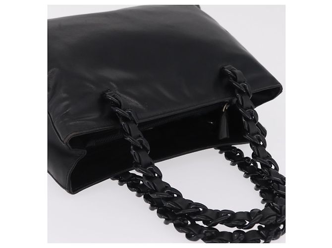 PRADA Schultertasche Tote mit Kette aus Leder Schwarz - Ansicht 6