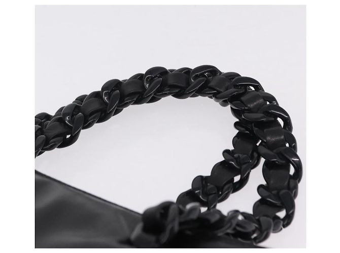 PRADA Schultertasche Tote mit Kette aus Leder Schwarz - Ansicht 8