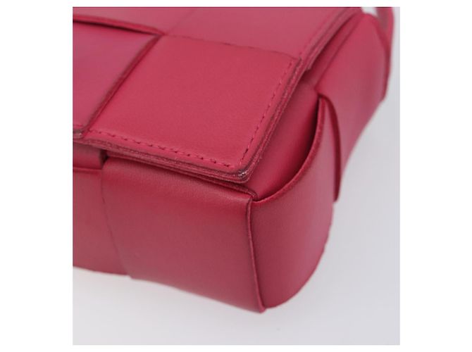 Bottega Veneta MAXI INTRECCIATO Cassette Mini Shoulder Bag Leather - vista 11