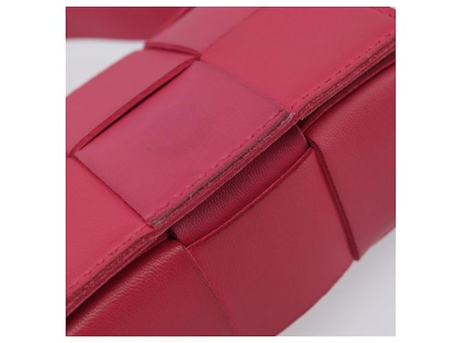 Bottega Veneta MAXI INTRECCIATO Cassette Mini Shoulder Bag Leather - vista 15