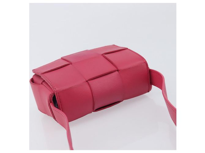 Bottega Veneta MAXI INTRECCIATO Cassette Mini Shoulder Bag Leather - vista 6