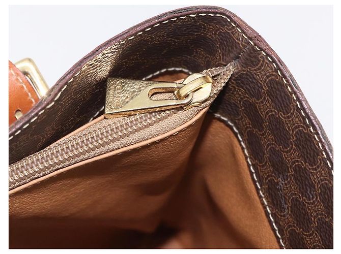 Céline CELINE Macadam Canvas Shoulder Bag PVC Leather Brown Gold - vista 25