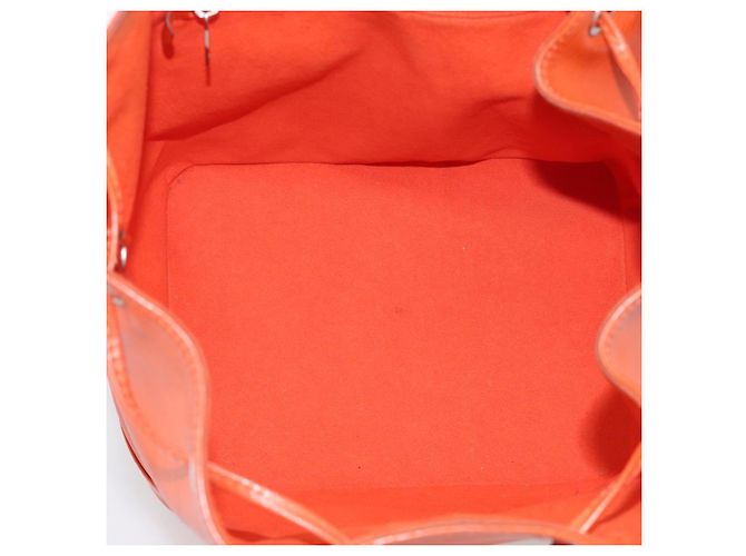 LOUIS VUITTON Epi Petit Noe Shoulder Bag Orange Pimon LV - vista 17