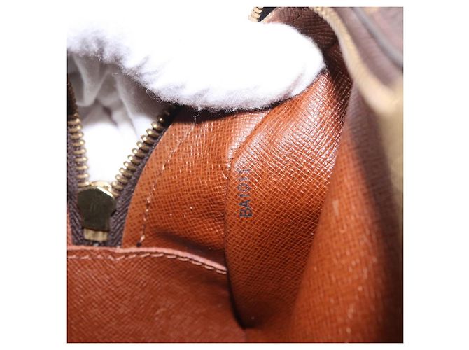 LOUIS VUITTON Monogram Blois Shoulder Bag M51221 LV - vista 25