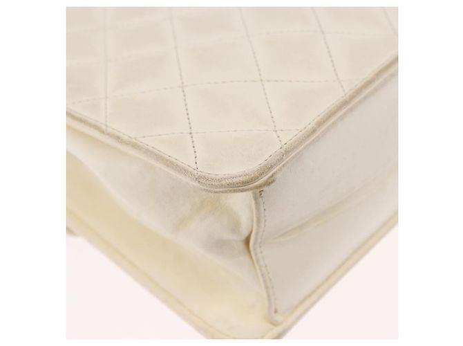 CHANEL Matelasse Chain Shoulder Bag Lamb Skin White Gold CC - vista 16