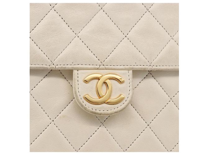 CHANEL Matelasse Chain Shoulder Bag Lamb Skin White Gold CC - vista 18