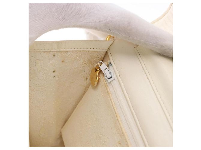 CHANEL Matelasse Chain Shoulder Bag Lamb Skin White Gold CC - vista 22