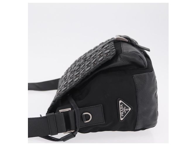 PRADA Bolsa de Ombro Studs Nylon Preto Prata - vista 4
