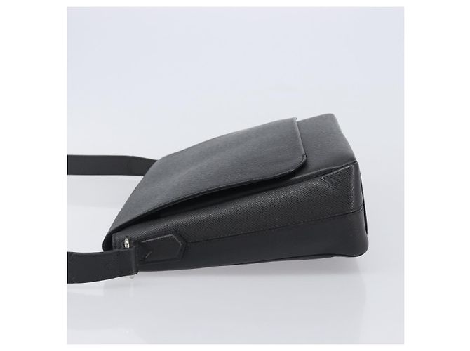 LOUIS VUITTON Taiga Roman MM Shoulder Bag Ardoise M32682 LV - vista 4