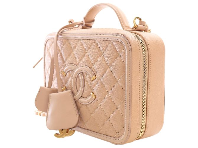 Chanel Beige Medium Caviar CC Filigree Vanity Case - vista 15