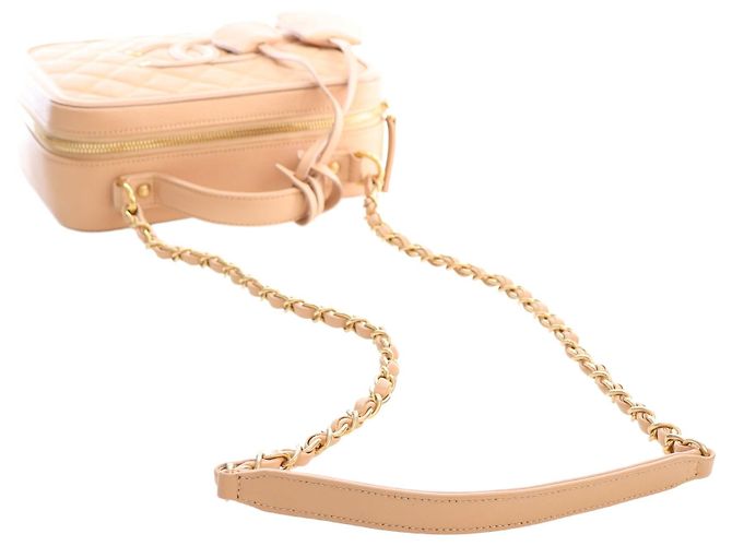 Chanel Beige Medium Caviar CC Filigree Vanity Case - vista 6