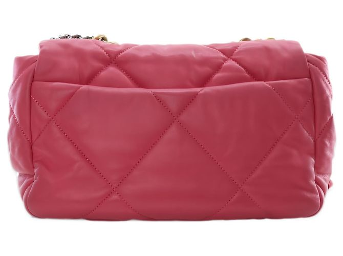 Chanel 19 Flap Medium in pelle d'agnello rosa - vista 2