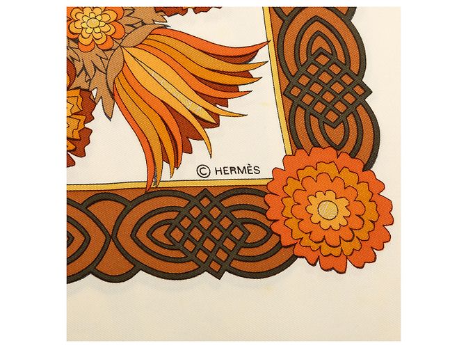 Pañuelo de seda Hermès White Decoupages 90 - vista 6
