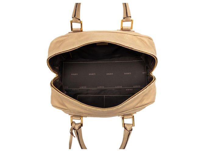 LOEWE Amazona 28 in pelle metallizzata oro - vista 4