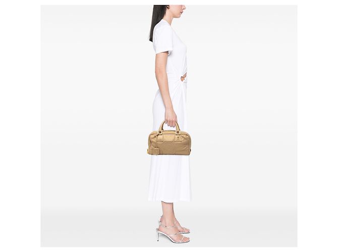 LOEWE Amazona 28 in pelle metallizzata oro - vista 6