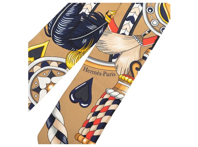 Pañuelo Twilly Hermès Brown Harnais De Coeur de seda - vista 2