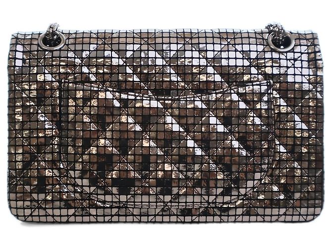 Chanel Silver Quilted Mirror Calfskin Reissue 2.55 Double Flap 225 - vista 2