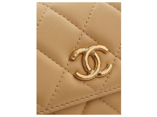 Chanel Beige CC Quilted Lambskin Faux Pearl Top Handle Flap - vista 8