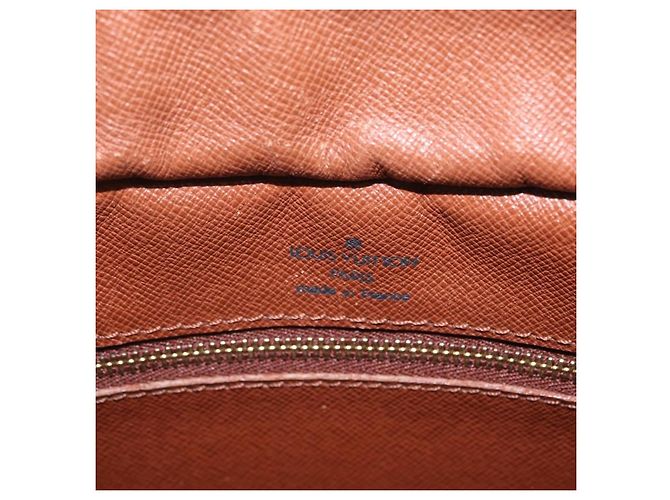 Louis Vuitton Boulogne Monogram Canvas 30 - vista 6