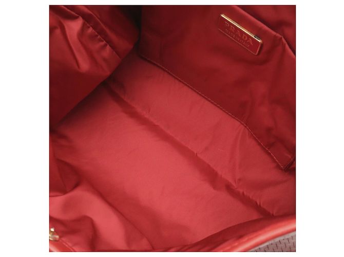 Prada Triangle Schultertasche - Ansicht 8