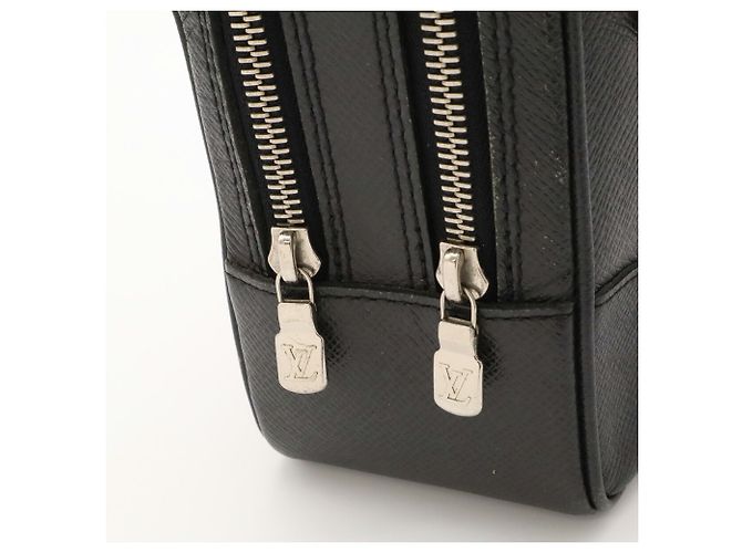 Borsa a pochette Louis Vuitton Taiga - vista 6