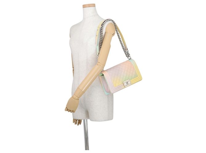 Borsa a tracolla Chanel Matelassé con catena - vista 4