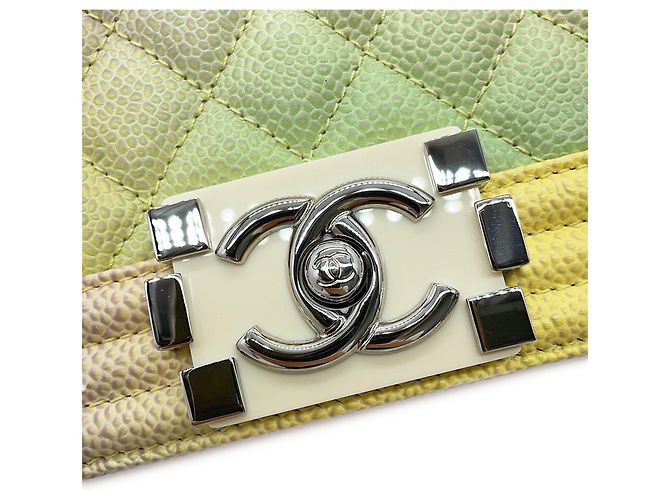 Borsa a tracolla Chanel Matelassé con catena - vista 8