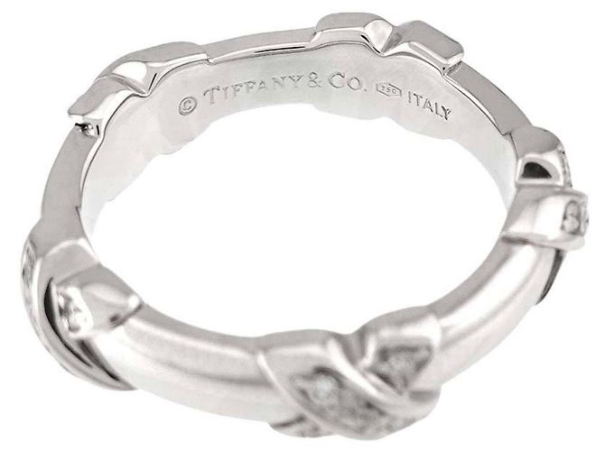 Autre Marque Anello fede Tiffany & Co. in oro bianco 18K con diamanti - vista 3