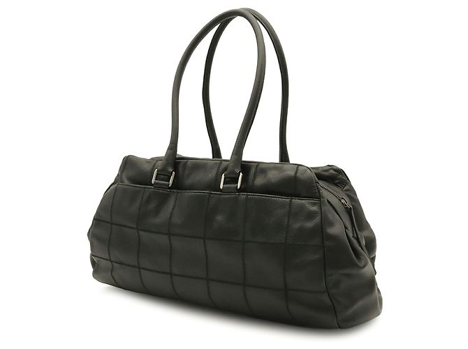 Borsa Boston Chanel in pelle di vitello martellata nera - vista 3
