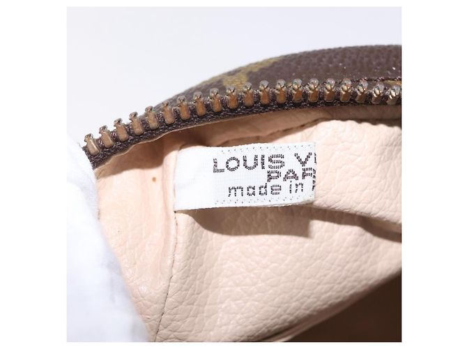 Louis Vuitton Trousse Toilette Monogram Canvas 23 - vista 6