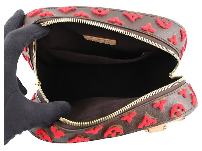 Louis Vuitton Monogram Tuffetage Deauville Cube Handtasche - Ansicht 5