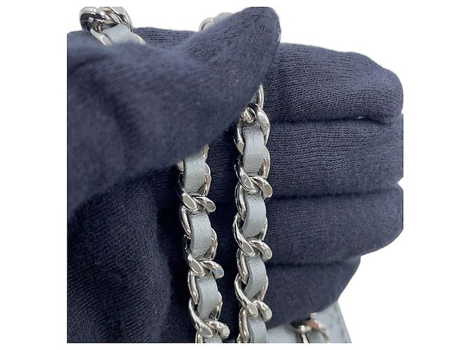 Borsa a tracolla con catena Chanel Matelassé in pelle d'agnello - vista 14