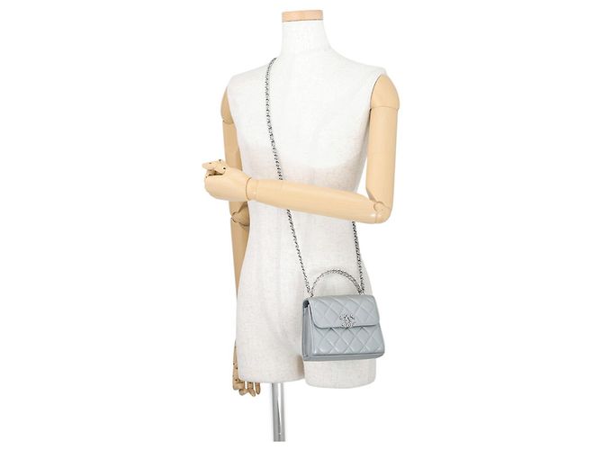 Borsa a tracolla con catena Chanel Matelassé in pelle d'agnello - vista 4