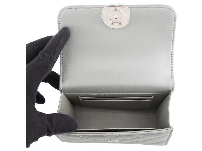 Borsa a tracolla con catena Chanel Matelassé in pelle d'agnello - vista 5