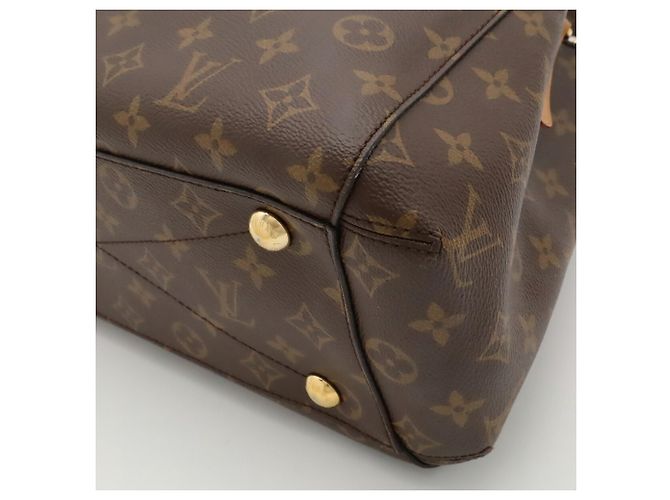 mala Louis Vuitton Monogram Montaigne MM - vista 4