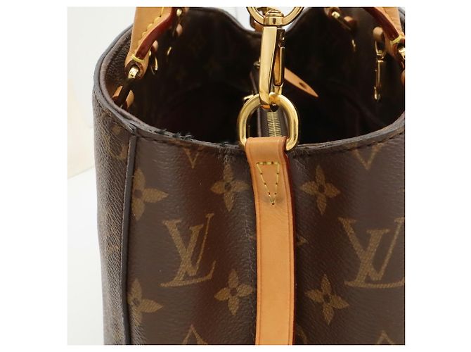mala Louis Vuitton Monogram Montaigne MM - vista 9