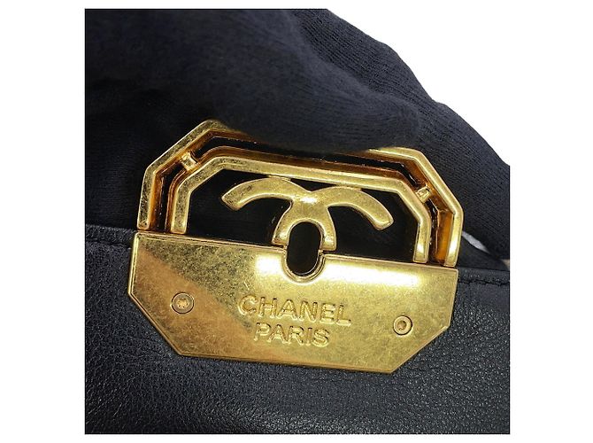 Chanel Matelassé Mini Flap Bag - Ansicht 10
